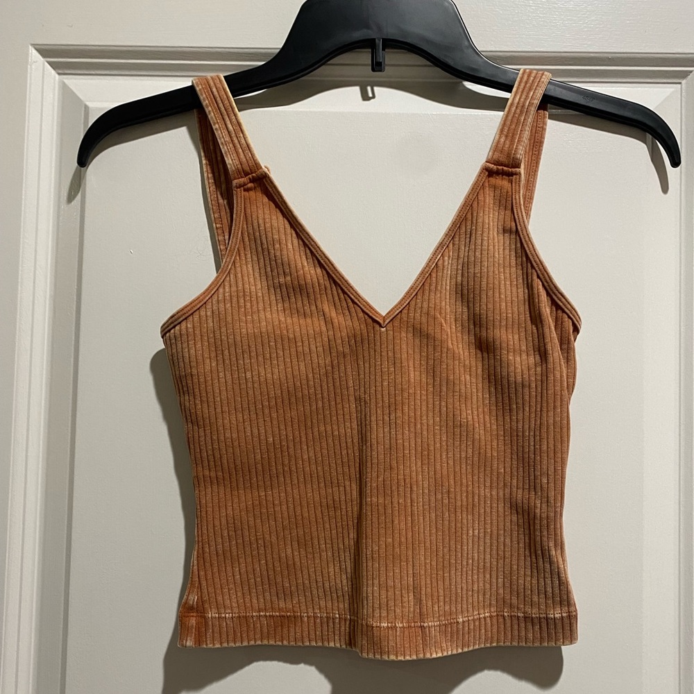 Love Tree Cropped ribbed tank- size S